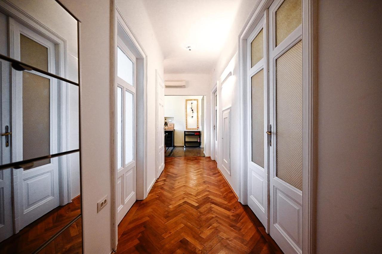 '2R' City Center Holidays And Workstays غييكا المظهر الخارجي الصورة